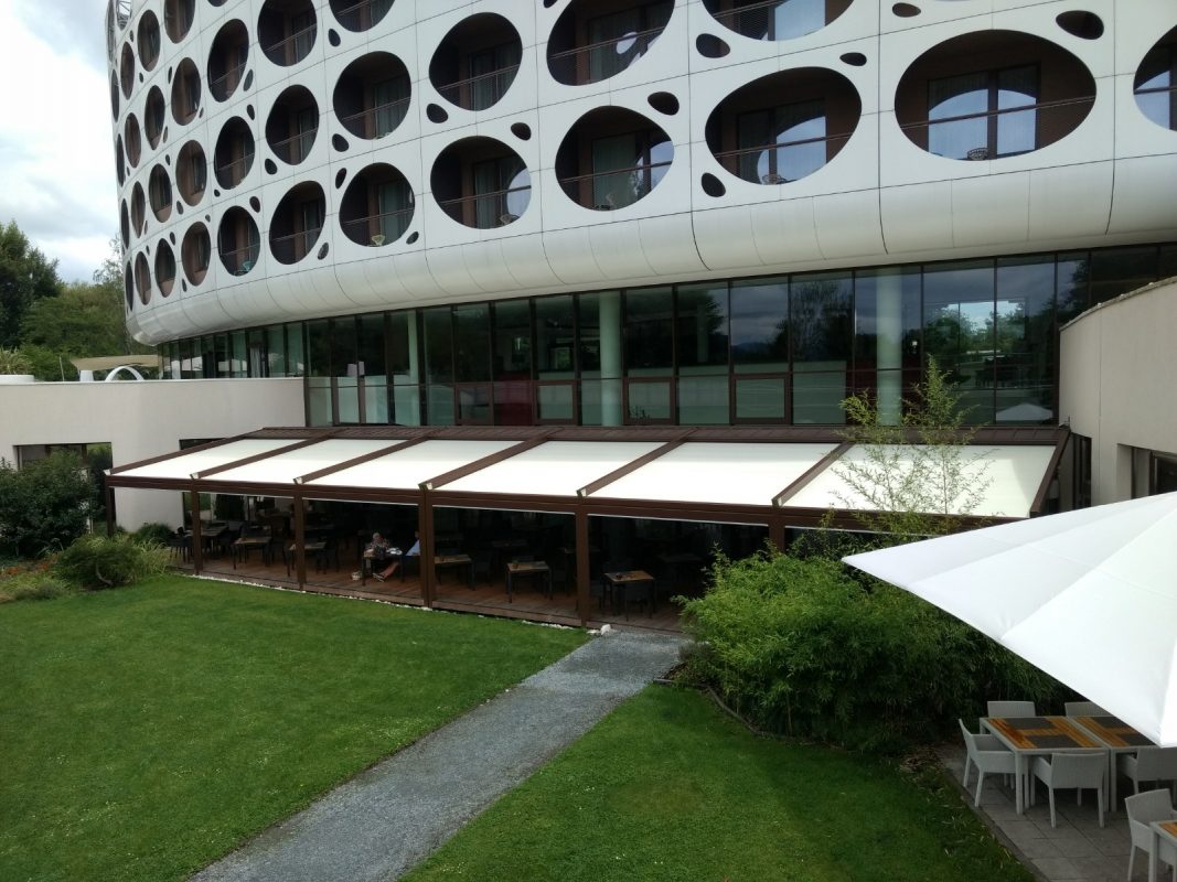 Seepark Wörthersee Resort, Klagenfurt regendichte Terrassenüberdachung